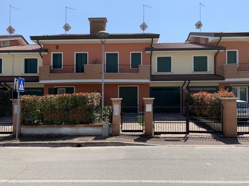 Casa a schiera a Calcroci di Camponogara a Venezia in Vendita