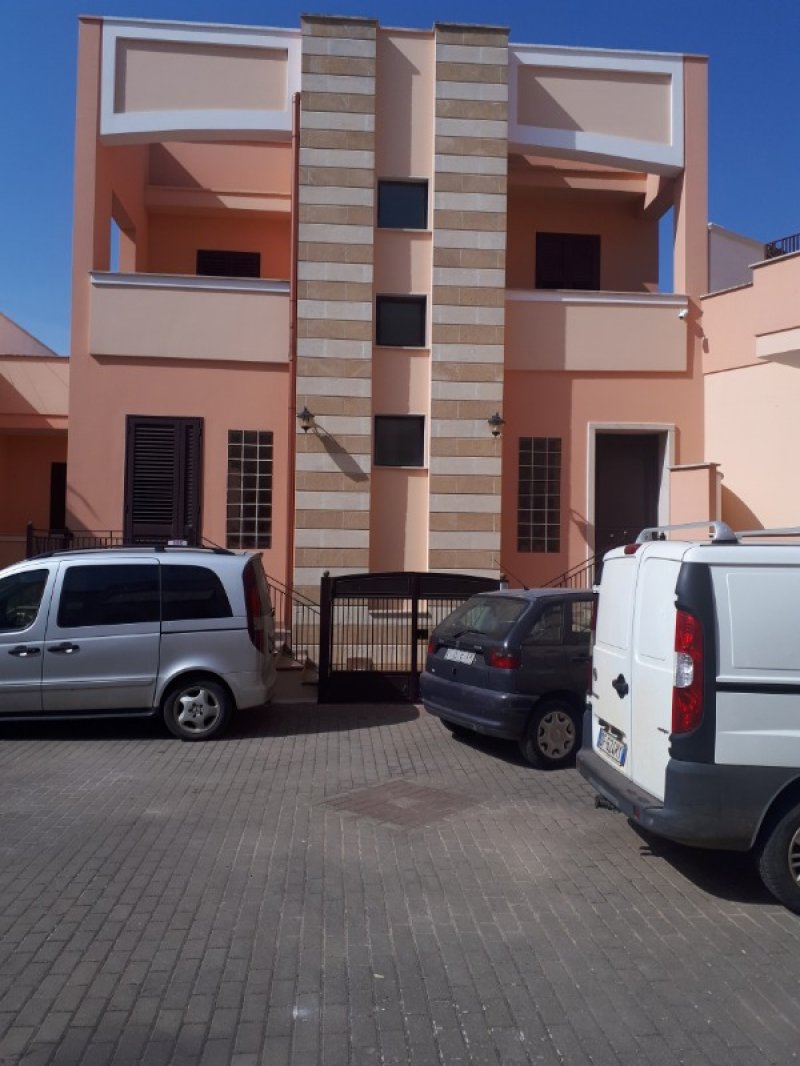 Alezio abitazione indipendente non arredata a Lecce in Affitto