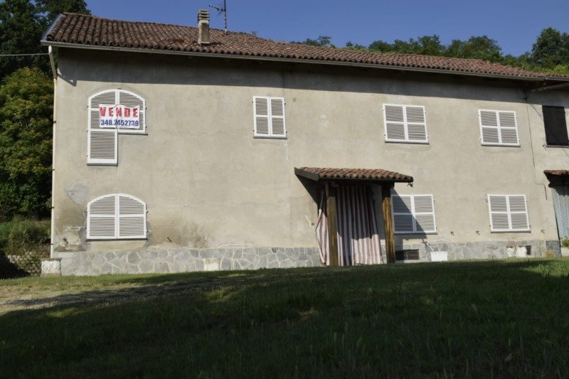 Casa in frazione Quarto d'Asti a Asti in Vendita