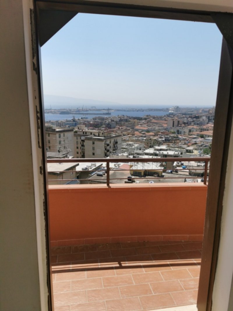Messina Salita Ogliastri appartamenti a Messina in Vendita