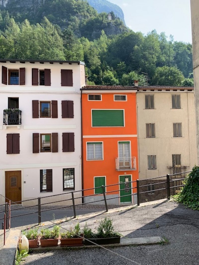 Valdastico casa a Vicenza in Vendita