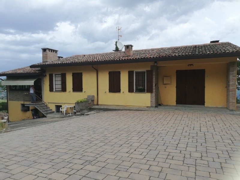 Appartamento in localit collinare sopra Predappio a Forli-Cesena in Affitto