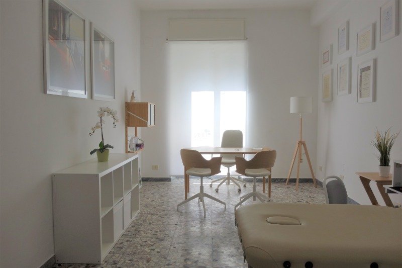 Roma Lungotevere stanze in studio medico a Roma in Affitto