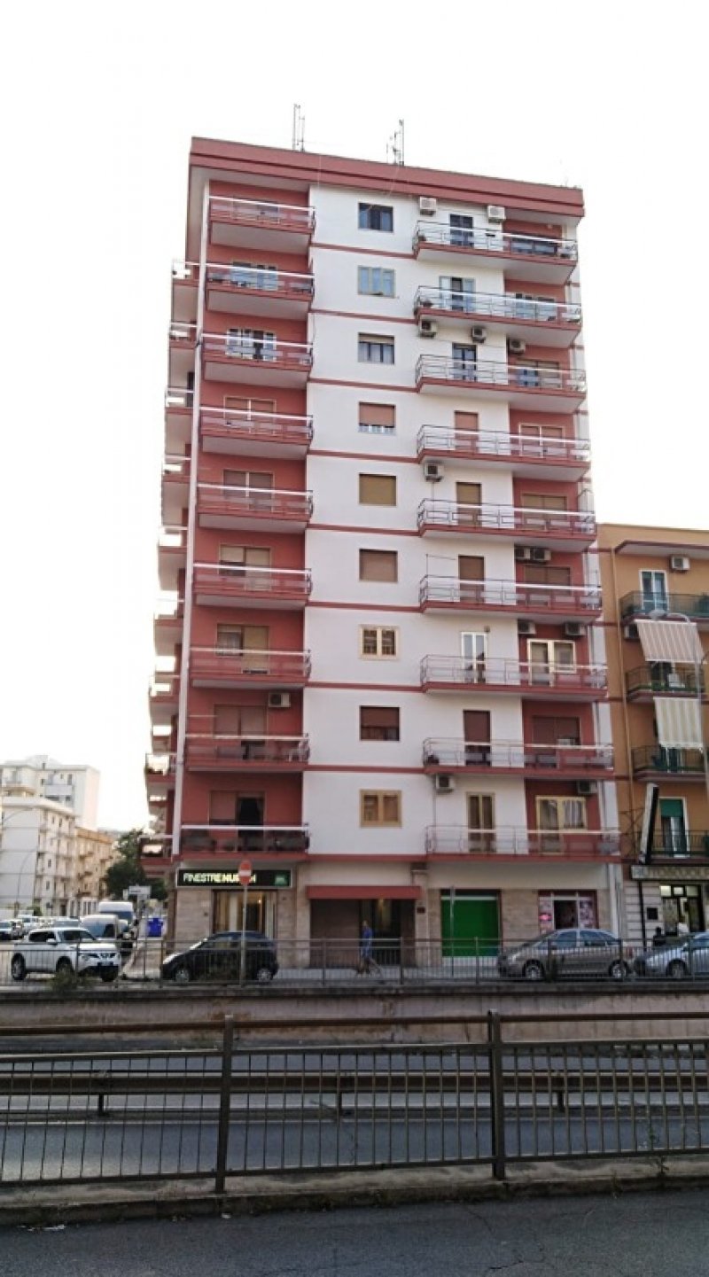 Taranto zona Magna Grecia appartamento a Taranto in Vendita