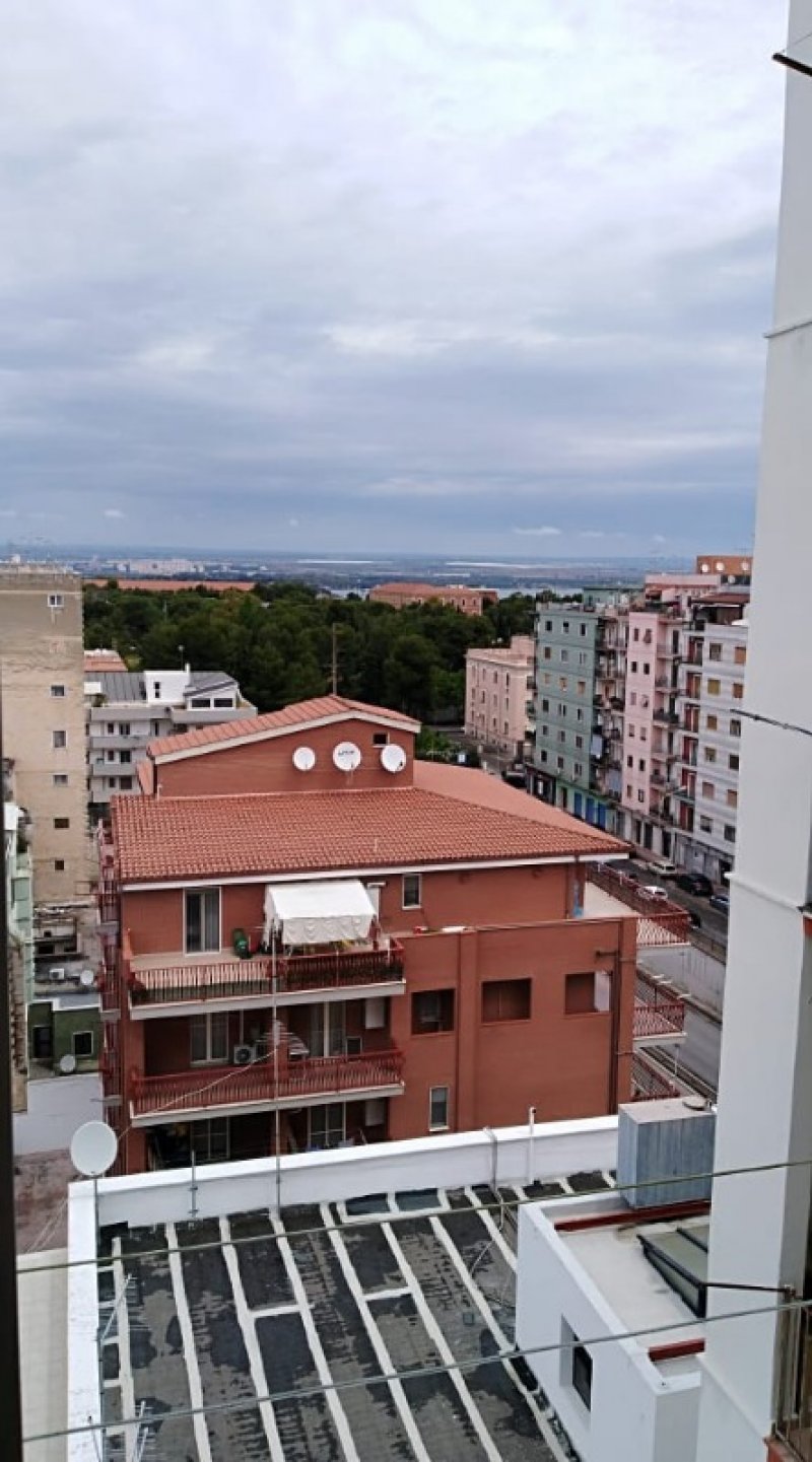 Taranto zona Magna Grecia appartamento a Taranto in Vendita