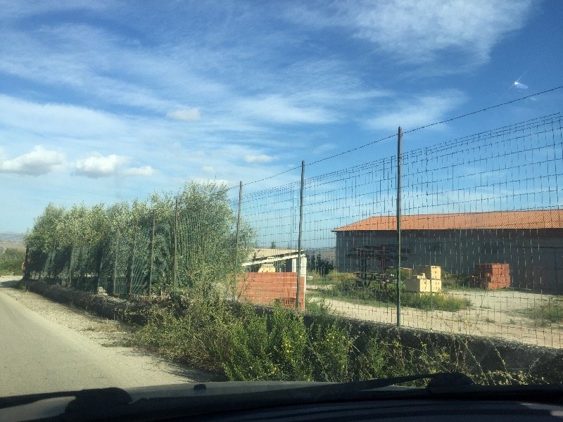 Mussomeli capannone uso deposito a Caltanissetta in Affitto