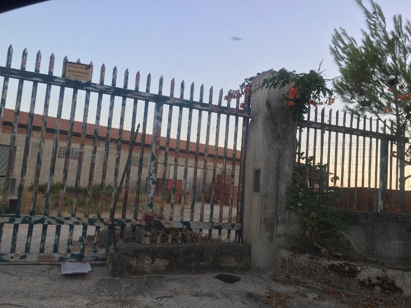 Mussomeli capannone uso deposito a Caltanissetta in Affitto