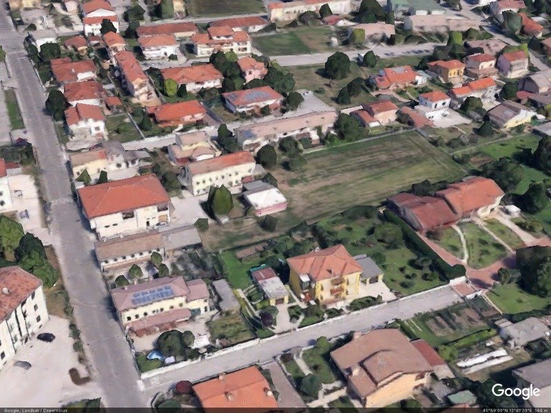 A Cordenons terreno edificabile a Pordenone in Vendita