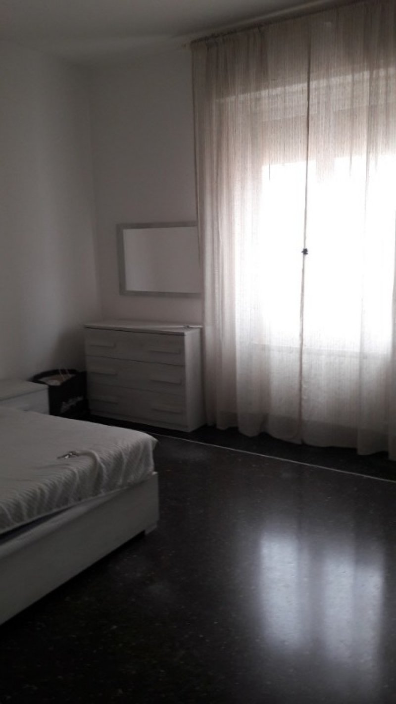 Campomorone appartamento luminoso arredato a Genova in Affitto