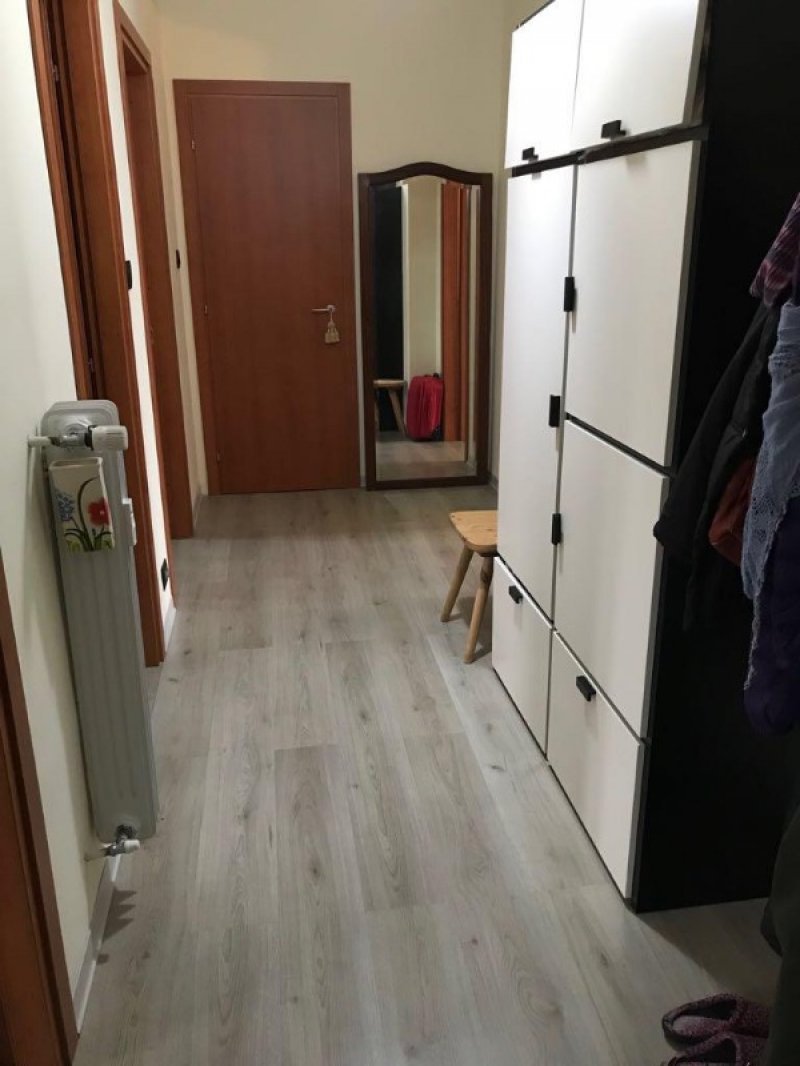 Rivoli alloggio arredato nuovo a Torino in Affitto