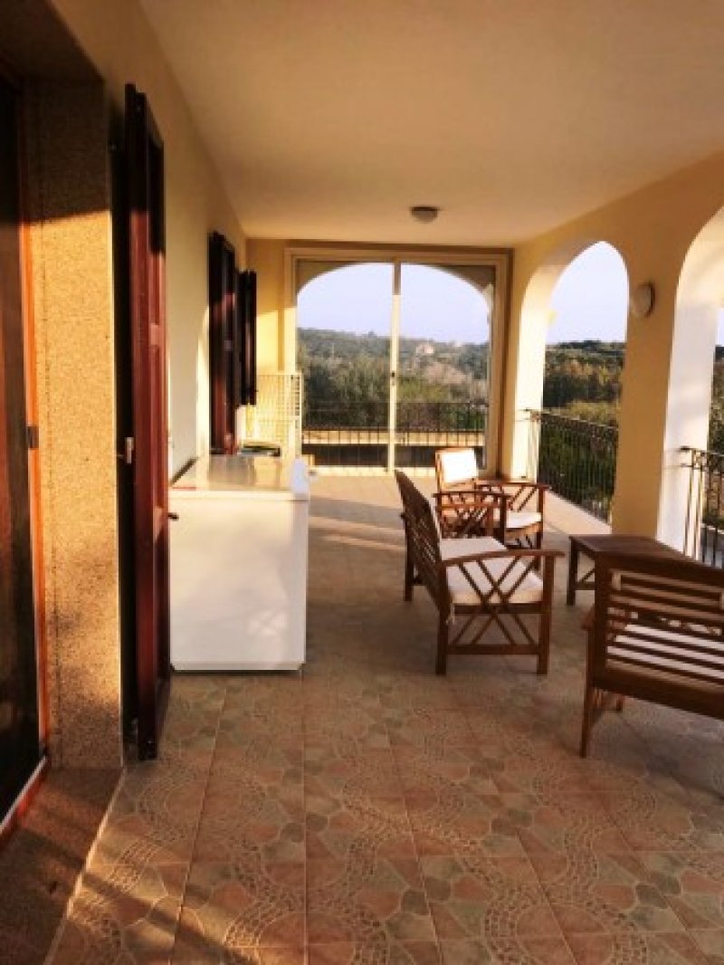 Alghero villa panoramica sui monti a Sassari in Vendita