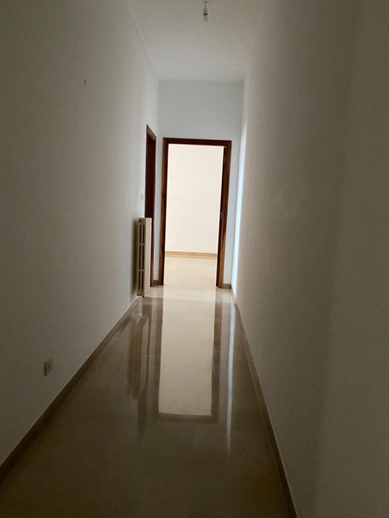 Locorotondo zona centrale appartamento a Bari in Affitto
