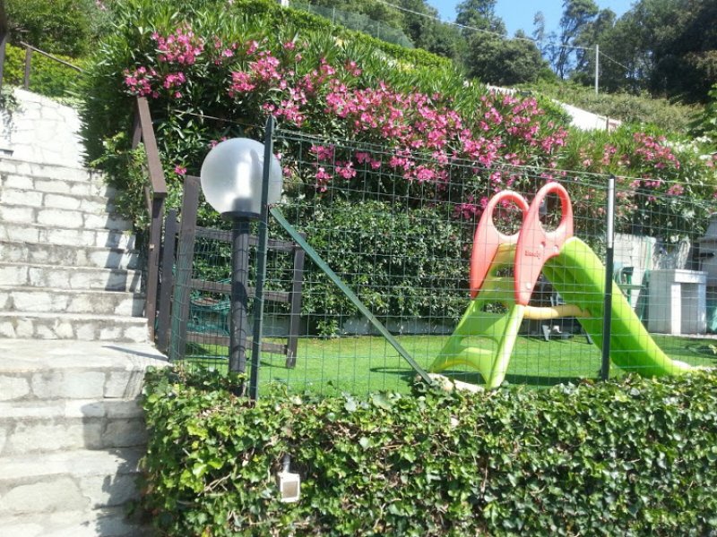 Casa a Moneglia con giardino a Genova in Vendita
