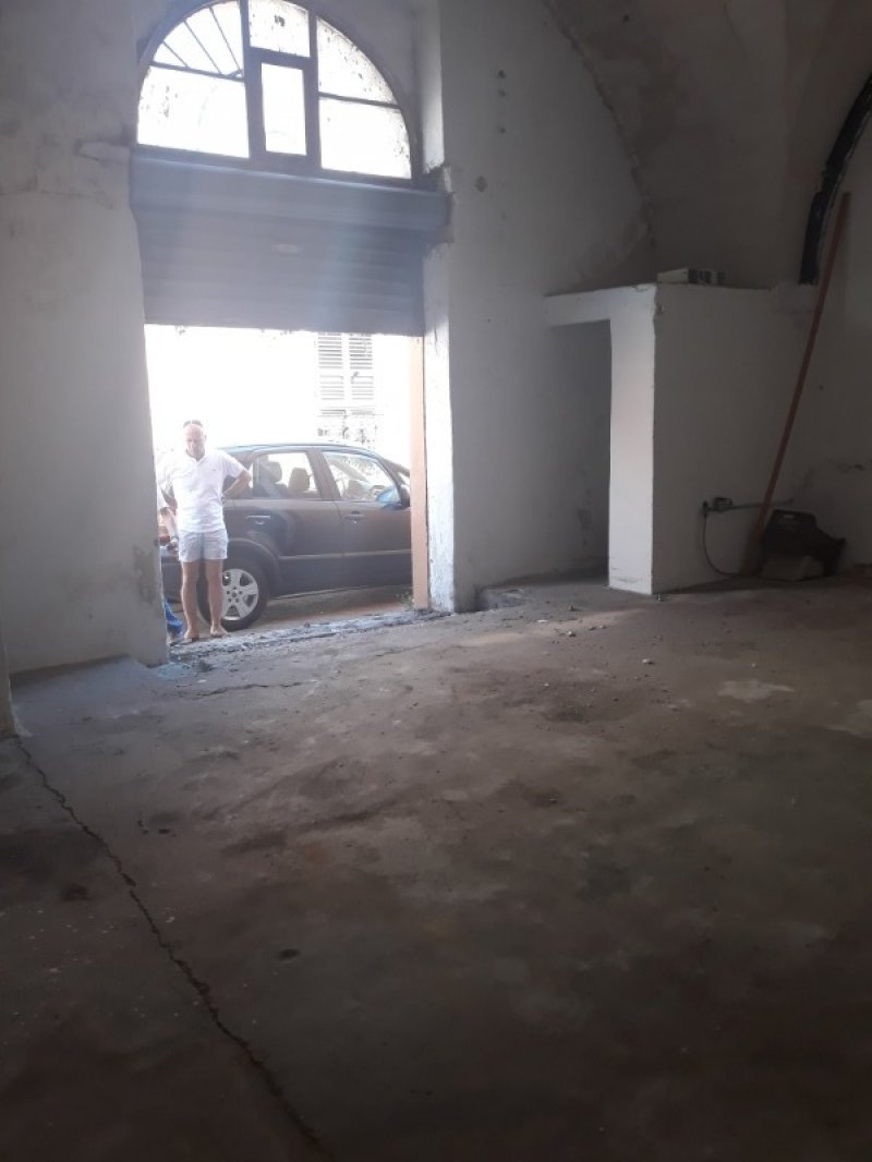 San Pietro Vernotico locale uso garage o deposito a Brindisi in Affitto