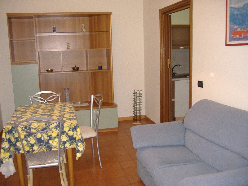 Montecatini-Terme da privato appartamento arredato a Pistoia in Affitto