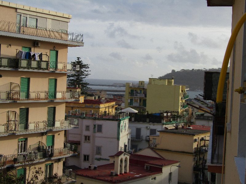 Napoli bilocale con affaccio panoramico a Napoli in Affitto