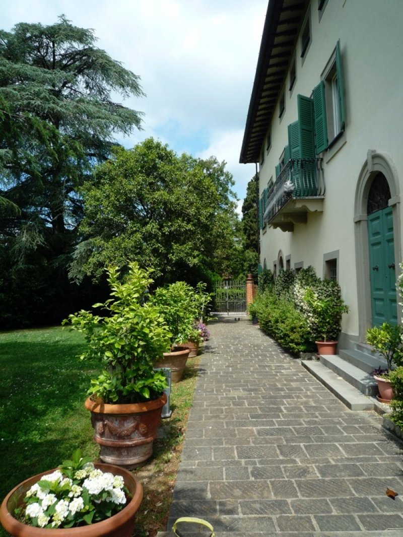 Lucca antica villa ristrutturata a Lucca in Affitto