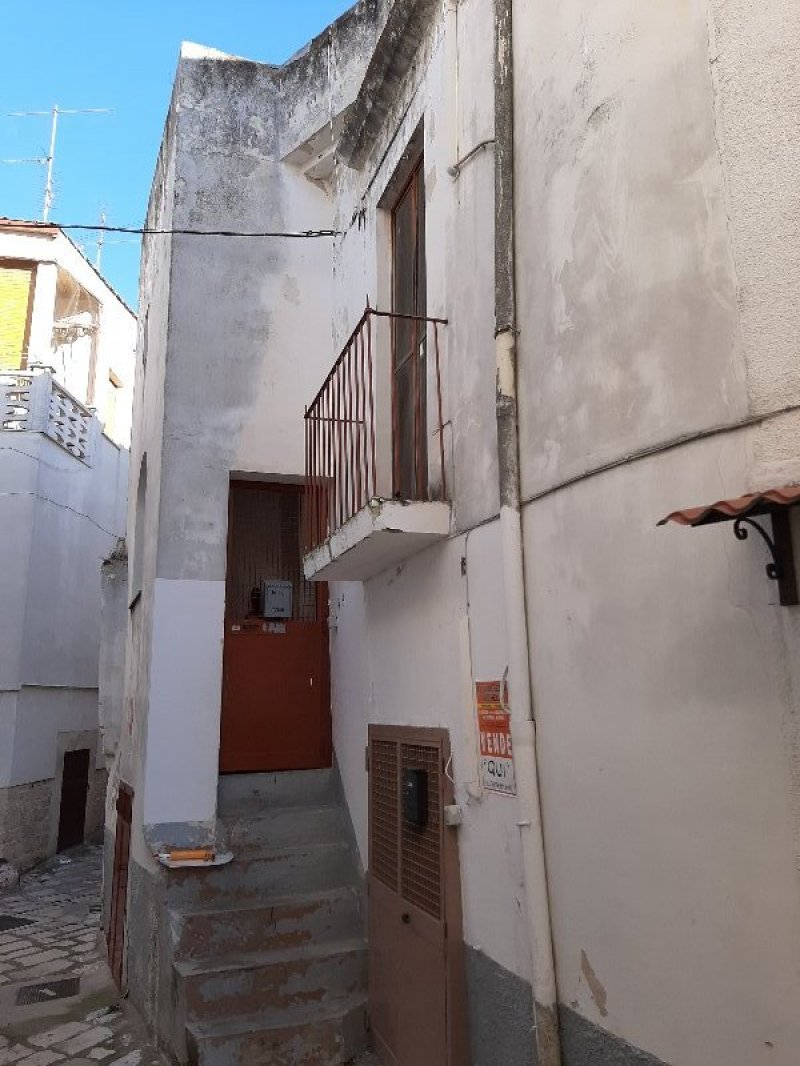 Cassano delle Murge abitazione zona villa comunale a Bari in Vendita