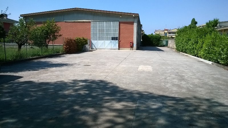 San Giorgio Piacentino capannone deposito a Piacenza in Vendita