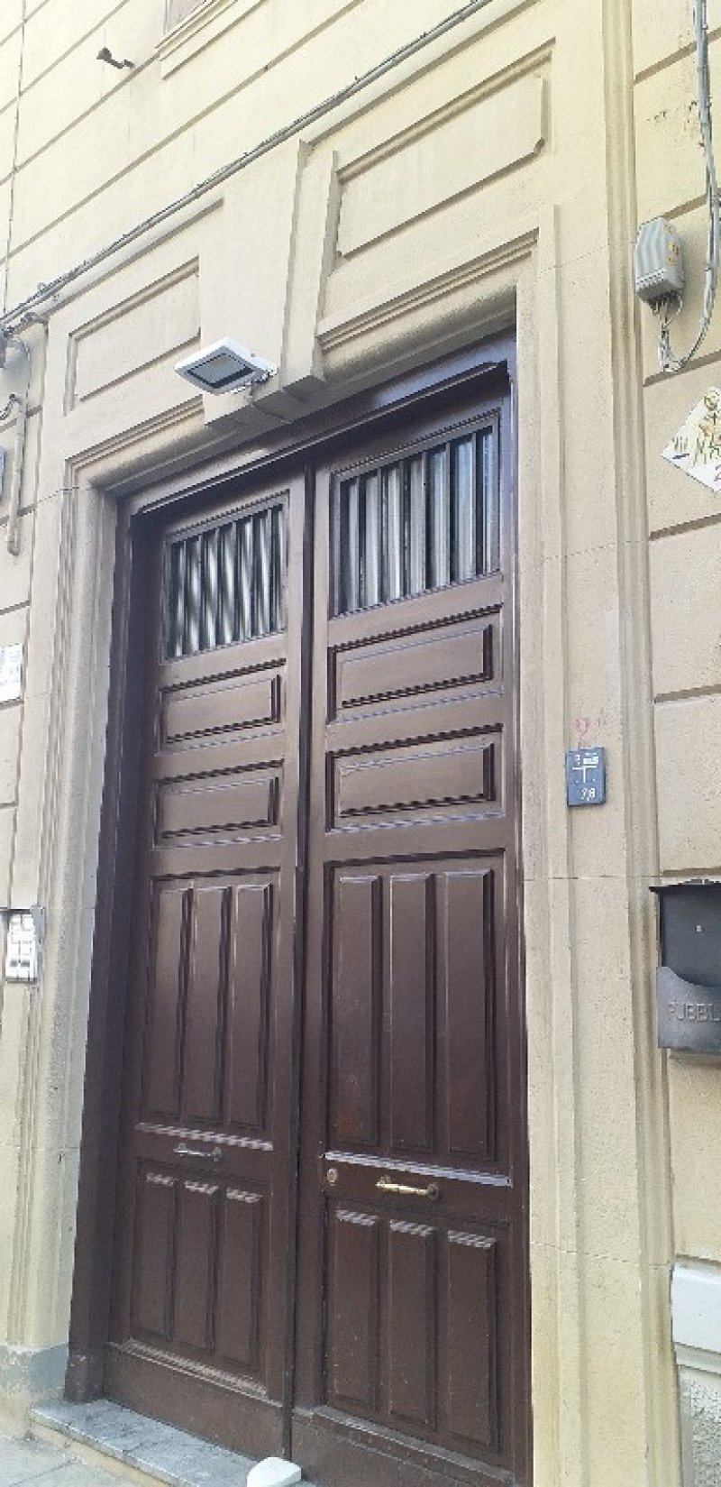 Palermo appartamento in palazzo liberty a Palermo in Affitto