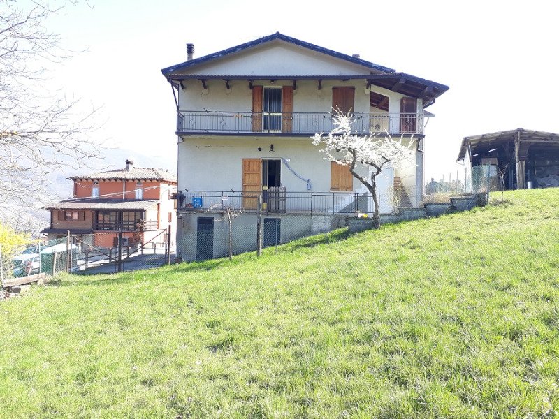 immobile in localit Gova di Villa Minozzo a Reggio nell'Emilia in Vendita