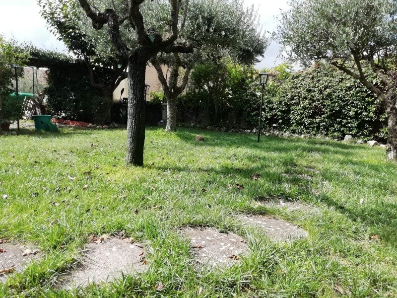 Montespertoli appartamento con giardino privato a Firenze in Vendita