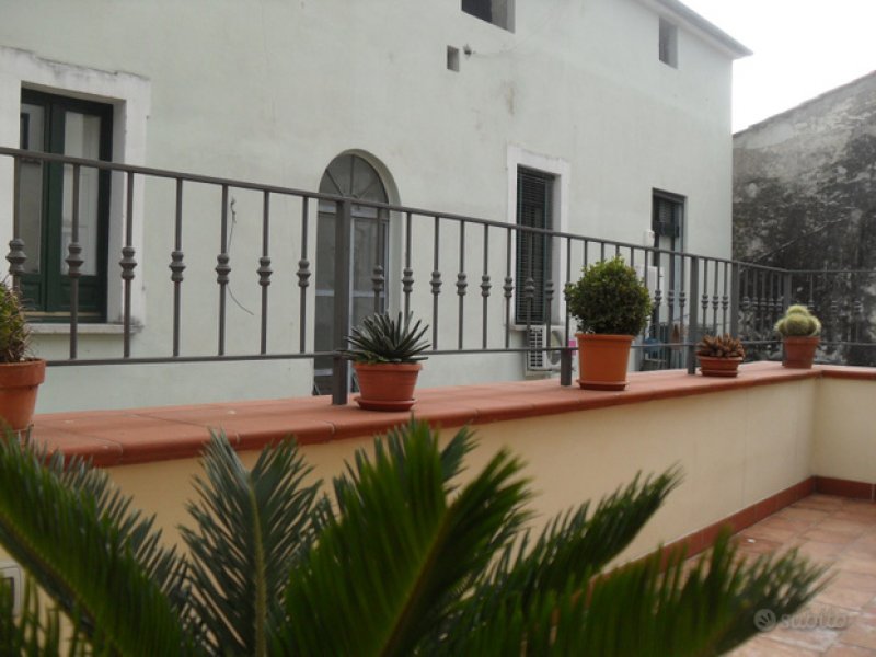 Salerno appartamento nel cuore del centro storico a Salerno in Affitto