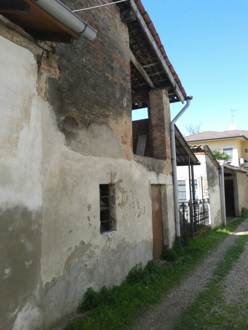 Zinasco frazione Sairano casa singola a Pavia in Vendita