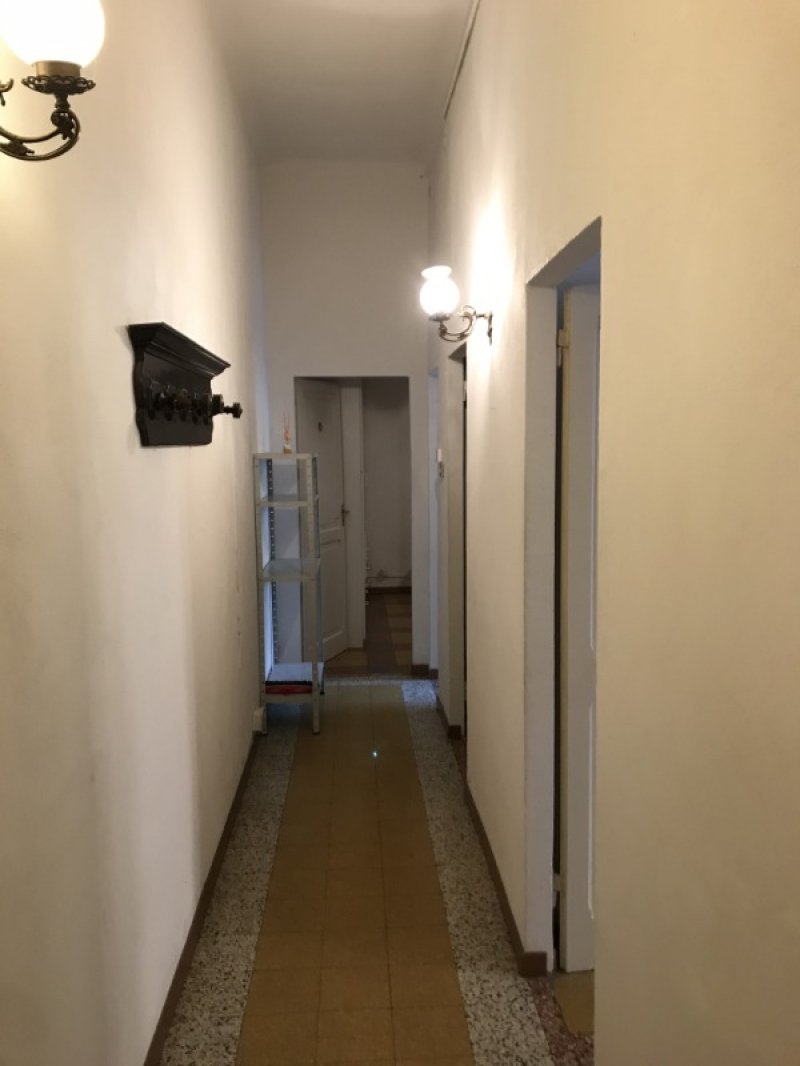 Bologna appartamento arredato in palazzina a Bologna in Affitto