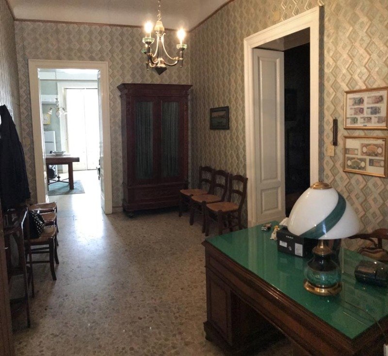 Patern casa singola a Catania in Vendita