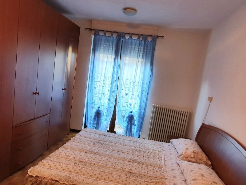Luino luminoso appartamento completamente arredato a Varese in Vendita