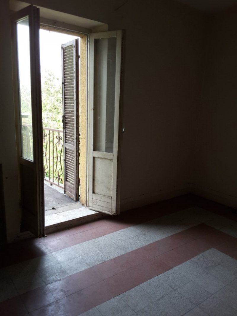 Tricerro casa indipendente a Vercelli in Vendita