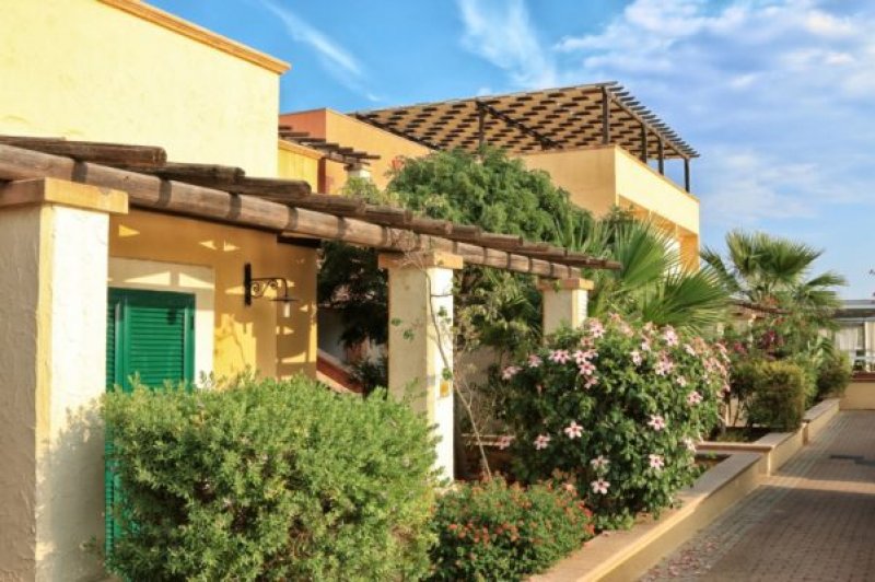 Salve appartamentino villetta con giardino a Lecce in Vendita