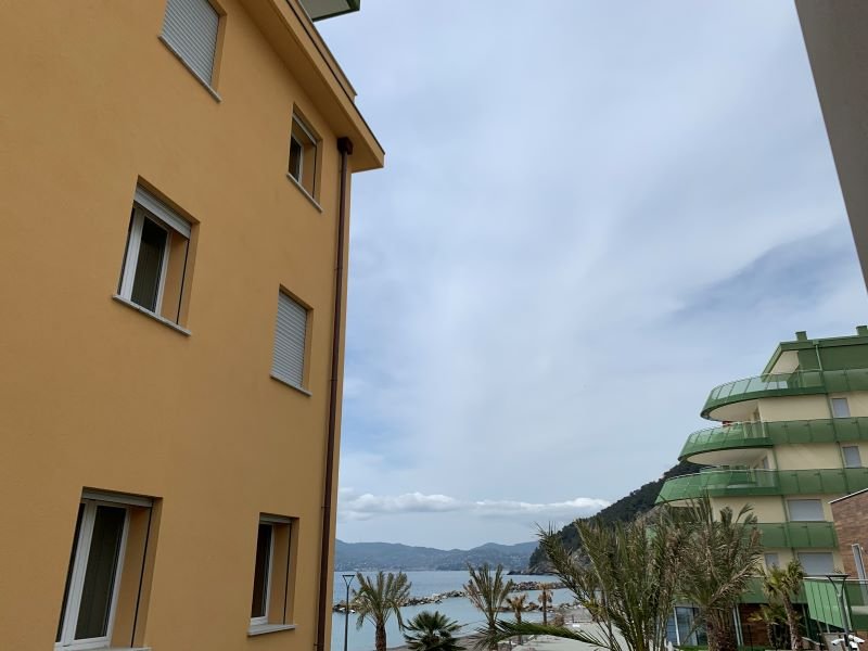 Chiavari appartamento vista mare a Genova in Vendita
