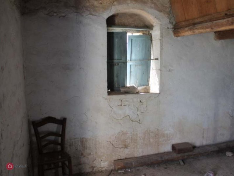 Scicli casa colonica e terreni a Ragusa in Vendita