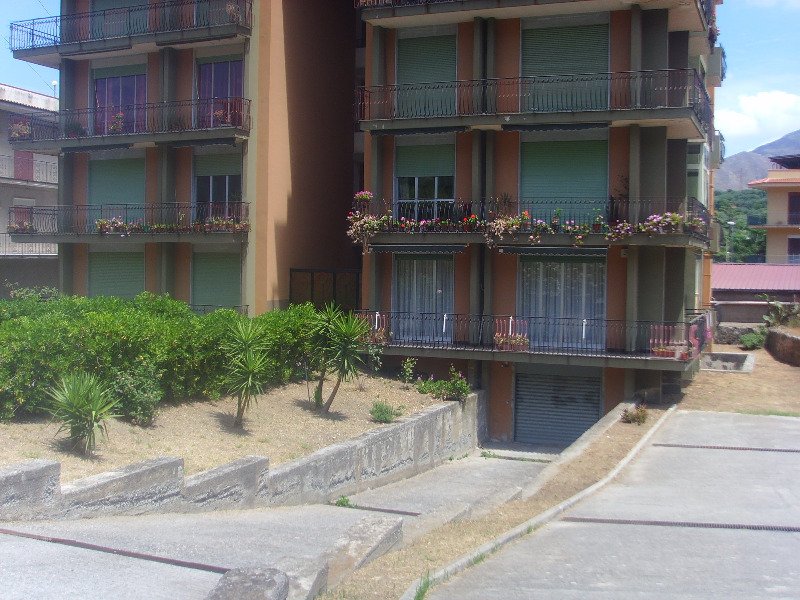 Barcellona Pozzo di Gotto zona Nasari appartamento a Messina in Vendita