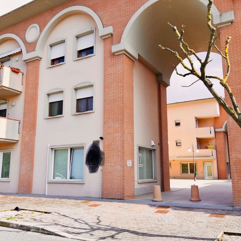 Santarcangelo di Romagna locale ad uso studio a Rimini in Vendita