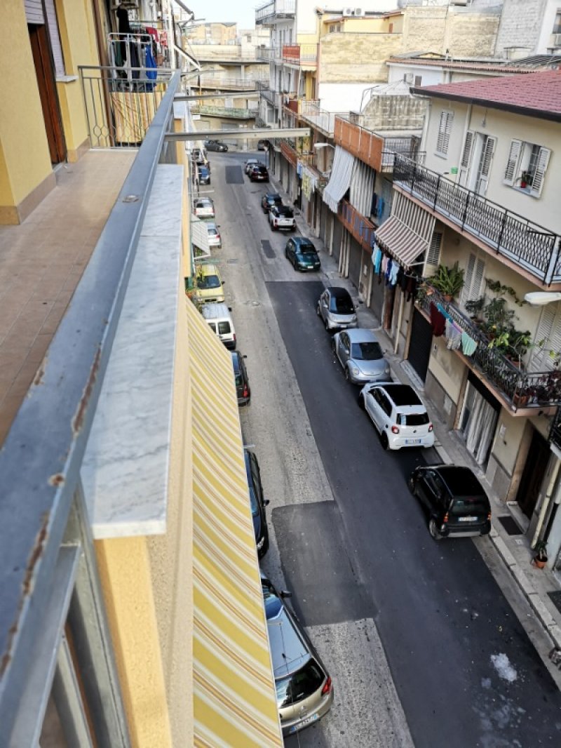 Bagheria appartamento in contesto residenziale a Palermo in Vendita