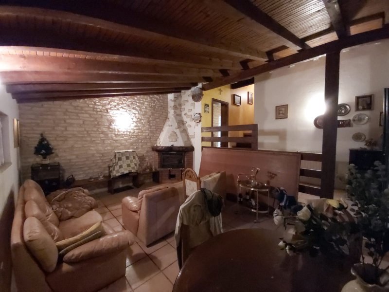 Solto Collina villa bifamiliare a Bergamo in Vendita