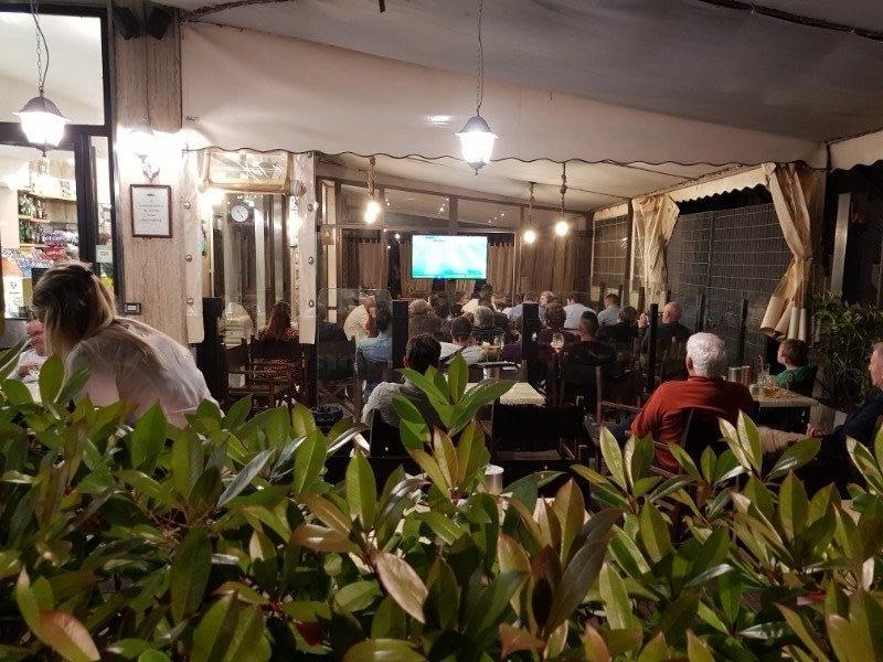 Avviato bar in centro di Marina di Massa a Massa-Carrara in Vendita