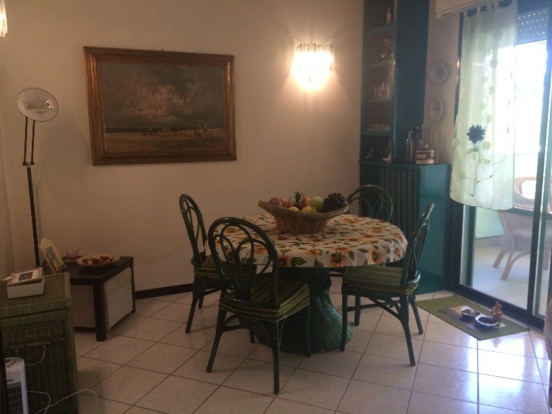 Riccione appartamento arredato a Rimini in Affitto