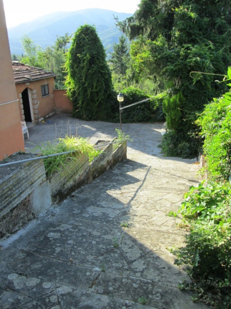 Privato villetta bifamiliare con giardino a Parma in Affitto