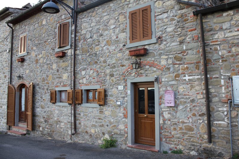 Capolona Castelluccio terratetto in pietra a Arezzo in Vendita