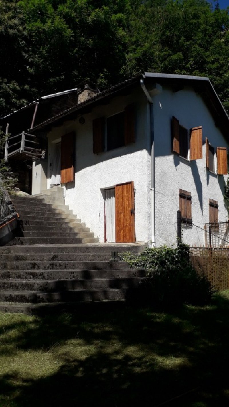 Giaglione casa di montagna a Torino in Vendita