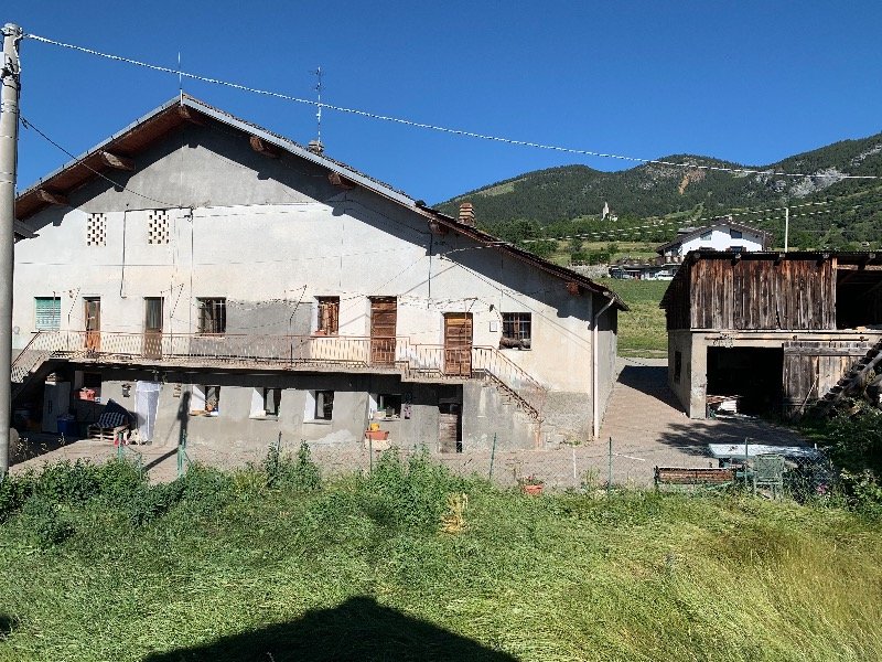 Verrayes casa di montagna da ristrutturare a Valle d'Aosta in Vendita