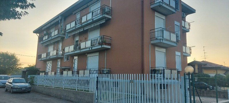 Ferno appartamento quadrilocale a Varese in Vendita