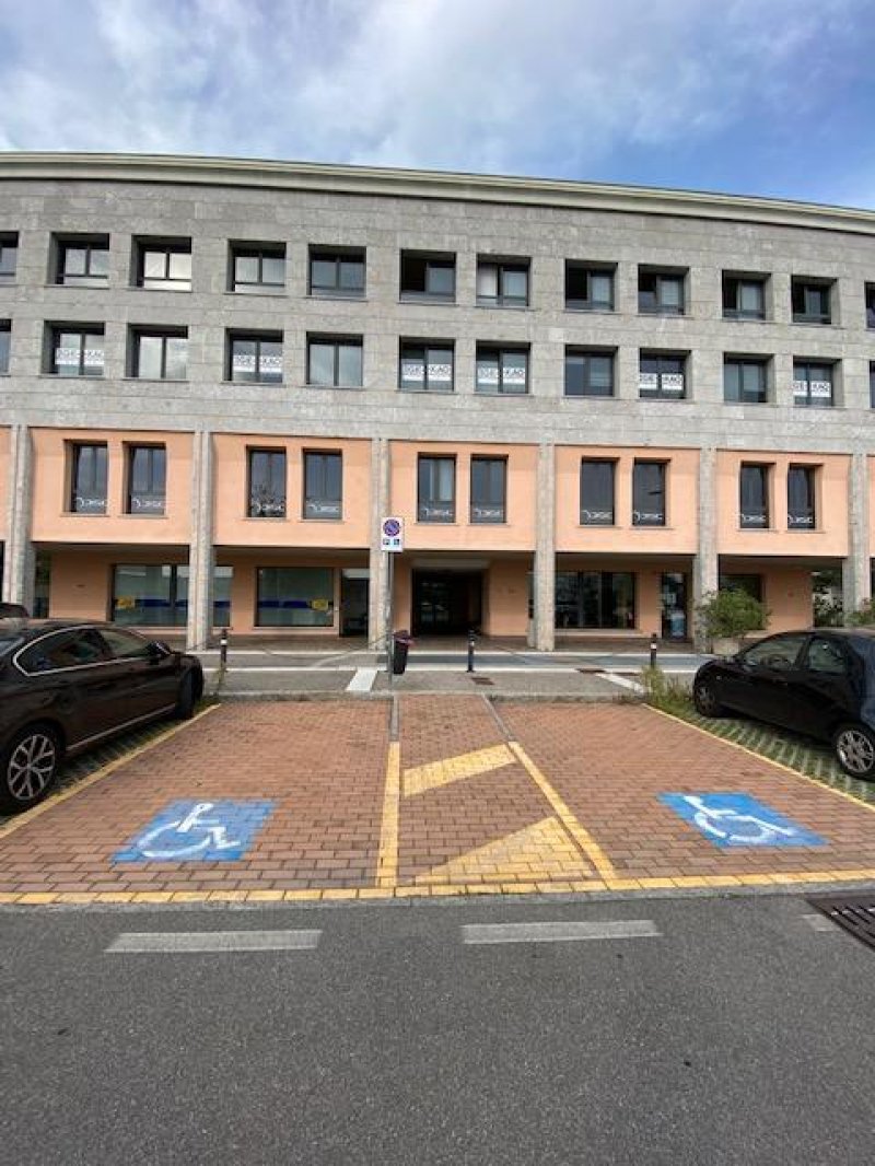 Bergamo ufficio di rappresentanza a Bergamo in Vendita