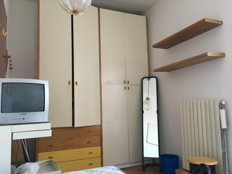 Pisa camere singole in un appartamento a Pisa in Vendita