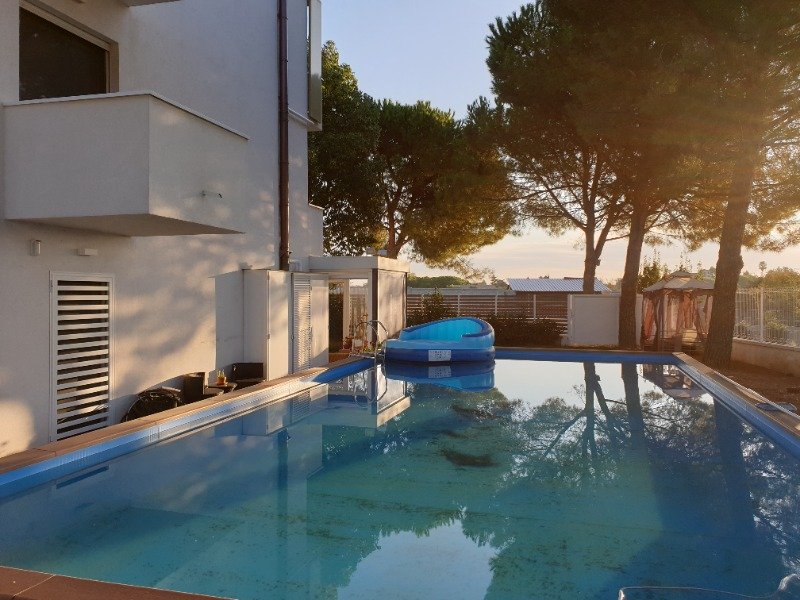 Bari villetta loft con piscina a Bari in Vendita