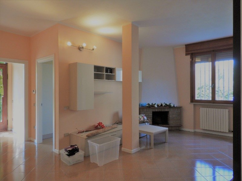 Colorno ampia e luminosa porzione di casa a Parma in Affitto